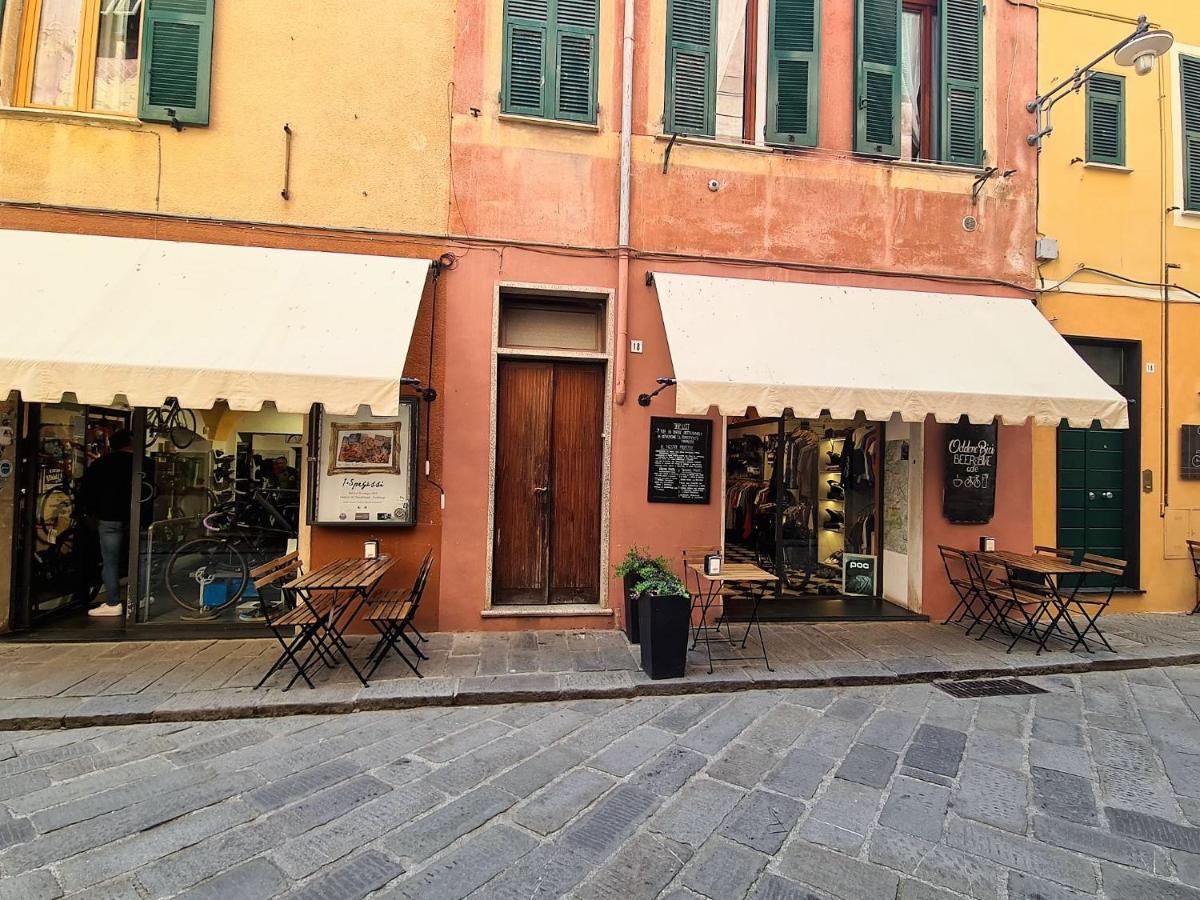 Casa Cici A 50 Mt Dal Mare Appartement Finale Ligure Buitenkant foto