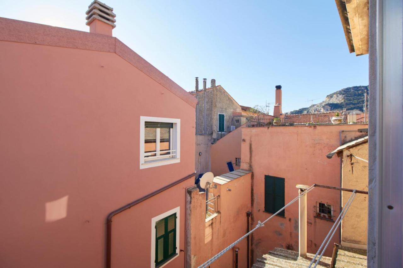 Casa Cici A 50 Mt Dal Mare Appartement Finale Ligure Buitenkant foto